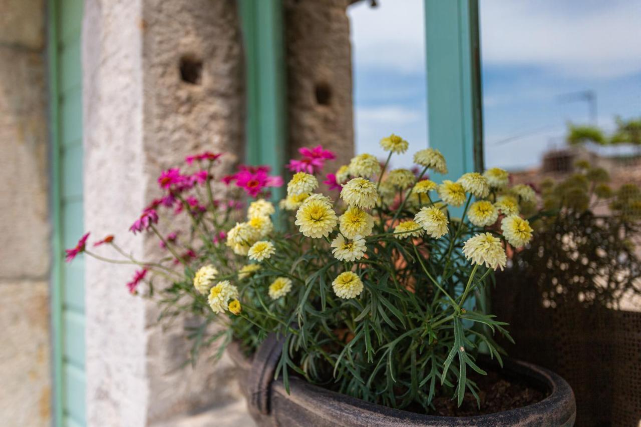 Parona Holiday Home Vrbnik Esterno foto